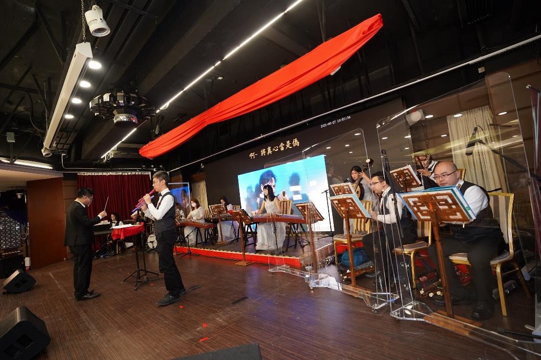 本頁圖片/檔案 - photo9